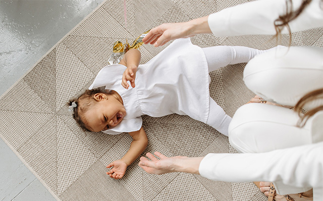 bébé en colère